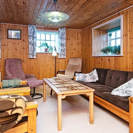 6 Person In Ribe-by Traum Ribe