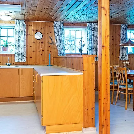 6 Person In Ribe-by Traum Ribe